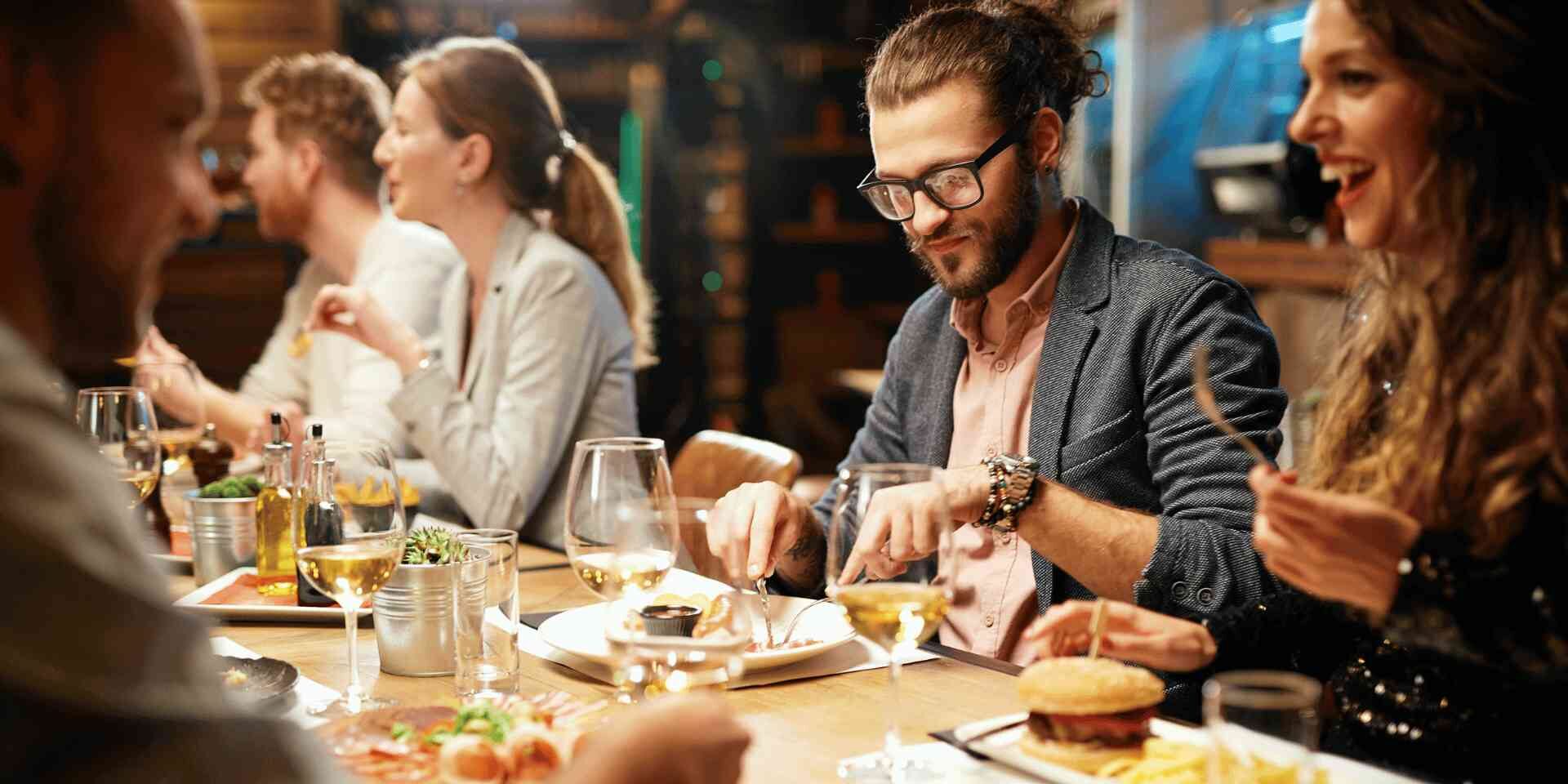Corporate dinner team building
